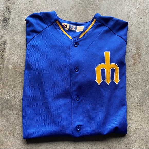 Majestic Other - Seattle Mariners Cooperstown Collection Baseball Jersey
Size Large